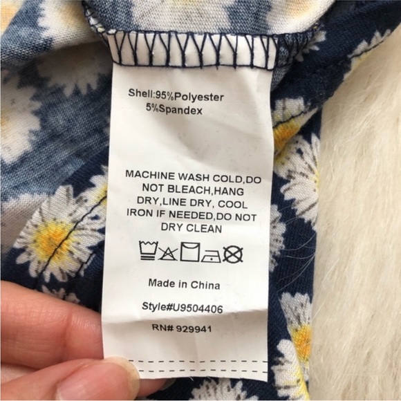 Suzanne Betro Daisy Tunic Blouse - Picture 3 of 5